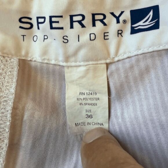 Sperry Topsider Men's Striped Palm Flat Front Stretch Casual Shorts Red Size 36 - Picture 3 of 6